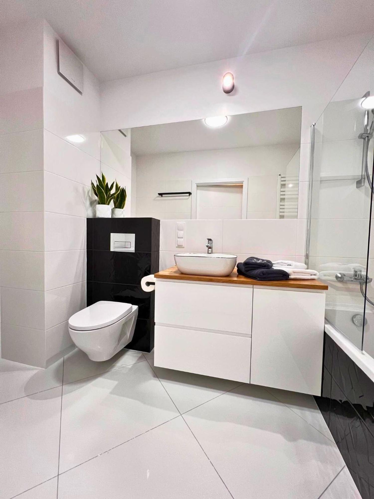 Apartament Purple Poznań Eksteriør billede